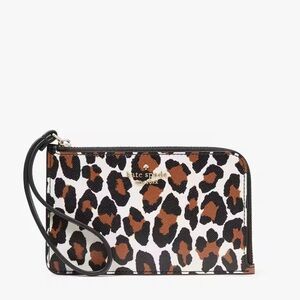 Lucy Leopard Small L
Zip Wristlet net